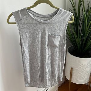 Loft Tank size S